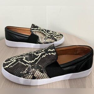 VIONIC Demetra Slip-On Sneakers